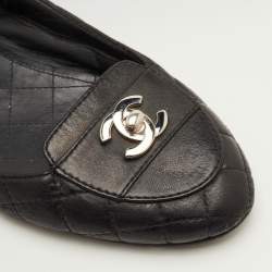 Pre Owned Chanel CC Size 41 Black Quilted Leather Turnlock Ballet Flats