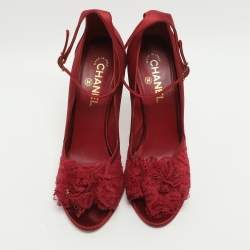 Pre Owned Chanel CC Size 40 Red Lace and Satin Peep Toe Ankle Strap Pumps