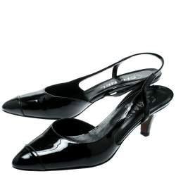 Pre Owned صندل شانيل فتحة كعب جلد لامع أسود مقاس 37