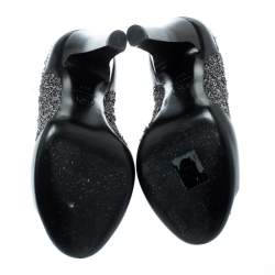 مملوكة مسبقًا حذاء كعب عالي شانيل مقدم ة مفتوحة CC جلد أسود وقماش منقوش فضي ميتالك مقاس 36