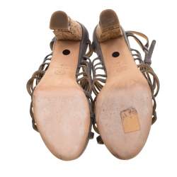 Pre Owned صندل شانيل سيور كعب فيلين مزخرف سلسلة سويدي رمادي مقاس 39