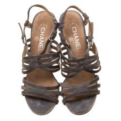 Pre Owned صندل شانيل سيور كعب فيلين مزخرف سلسلة سويدي رمادي مقاس 39