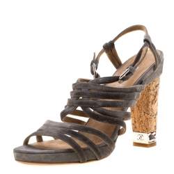 Pre Owned صندل شانيل سيور كعب فيلين مزخرف سلسلة سويدي رمادي مقاس 39