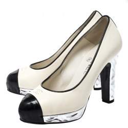 Pre Owned Chanel Monochrome Leather CC Cap Toe Platform Pumps Size 35