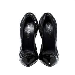 مملوكة مسبقًا حذاء كعب عالي شانيل مقدمة مدببة جلد لامع أسود مقاس 39