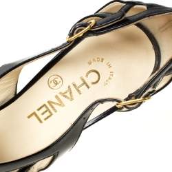 مملوكة مسبقًا صندل شانيل جلد أسود لامع CC بسيور مقاس 37.5