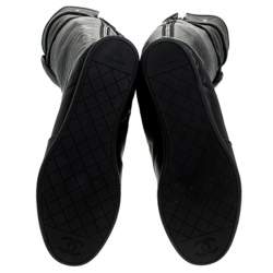 مملوكة مسبقًا حذاء بوت ركبه شانيل جلد مبطن أسود مقاس 37.5