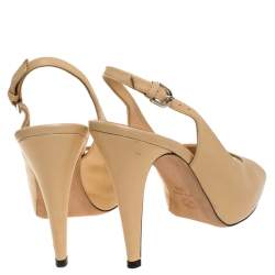 مملوكة مسبقًا Chanel Beige Leather CC Peep Toe Platform Slingback Sandals Size 41