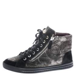 Pre Owned حذاء رياضي شانيل CC مرتفع من أعلى مشد سحاب مزدوج قطيفة و سويدي أخضر و أسود مقاس 37