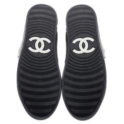 Pre Owned حذاء رياضي شانيل CC مرتفع من أعلى مشد سحاب مزدوج قطيفة و سويدي أخضر و أسود مقاس 37