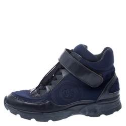 مملوكة مسبقًا Chanel Blue Nylon And Black Leather CC Logo Lace Up Sneakers Size 36.5
