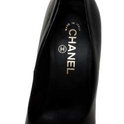 مملوكة مسبقًا Chanel Black Leather Cap Toe Pearl Embellished Heels Pumps Size 38