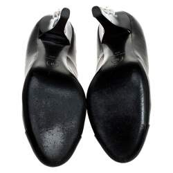 مملوكة مسبقًا Chanel Black Leather Cap Toe Pearl Embellished Heels Pumps Size 38