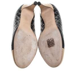 Pre Owned حذاء كعب عالي شانيل غطاء مقدمة جلد مبطن ذهبي/ أسود مقاس 37.5