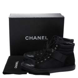 Pre Owned حذاء رياضي شانيل مرتفع من أعلى كانفاس وجلد سويدي أسود مقاس 38.5