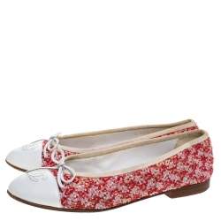 Pre Owned Chanel Red/White Tweed Fabric And Leather CC Cap Toe Bow Ballet Flats Size 38