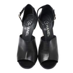 مملوكة مسبقًا Chanel Black Leather Pearl Embellished Heel Ankle Strap Sandals Size 37.5