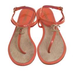 Chanel Orange Patent Leather CC Thong Flat Sandals Size 35