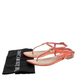Chanel Orange Patent Leather CC Thong Flat Sandals Size 35