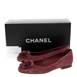 Pre Owned Chanel Burgundy Suede And Patent Leather Camellia Ballet Flats Size 36