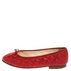 Pre Owned Chanel Red Quilted Leather CC Ballet Flats Size 38.5