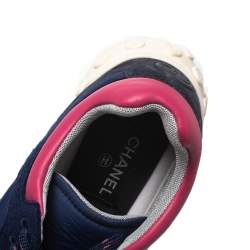 Pre Owned حذاء رياضي شانيل مزين شعار الماركة منخفض من أعلى نايلون و صوف أزرق و وردي مقاس 37