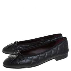مملوكة مسبقًا Chanel Black Quilted Leather CC Bow Cap Toe Ballet Flats Size 37