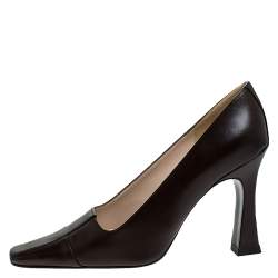 Pre Owned حذاء كعب عالي شانيل مقدمة مدببة جلد مخطط أسود و بني مقاس 36.5