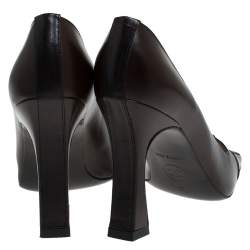 Pre Owned حذاء كعب عالي شانيل مقدمة مدببة جلد مخطط أسود و بني مقاس 36.5