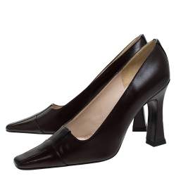 Pre Owned حذاء كعب عالي شانيل مقدمة مدببة جلد مخطط أسود و بني مقاس 36.5