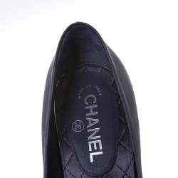 Pre Owned Chanel Blue Leather CC Heel Pumps Size 40