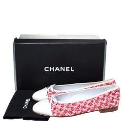 Pre Owned Chanel Red/White Tweed Fabric And Leather CC Cap Toe Bow Ballet Flats Size 41