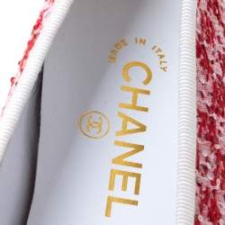 Pre Owned Chanel Red/White Tweed Fabric And Leather CC Cap Toe Bow Ballet Flats Size 41