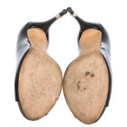 مملوكة مسبقًا حذاء كعب عالي شانيل مزخرف مقدمة مدببة جلد أسود لامع مقاس 40.5