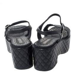 Pre Owned صندل شانيل بسير كاحل مزين بشعار الماركة سي سي و بنعل سميك جلد مبطن أسود مقاس 36