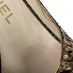 Pre Owned حذاء كعب عالي شانيل بمقدمة مفتوحة جلد ثعبان ذهبي ميتاليك مقاس 38