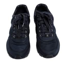 Pre Owned  حذاء رياضي شانيل برباط علوي جلد و نايلون أزرق و أبيض مقاس 37.5