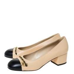 مملوكة مسبقًا حذاء كعب عالي شانيل غطاء مقدمة تفاصيل سلسلة جلد أسود/ بيج مقاس 39