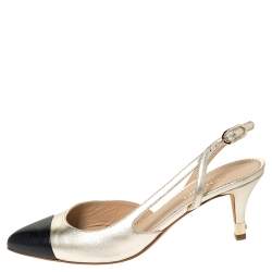 Pre Owned صندل شانيل فتحة كعب غطاء مقدمة جلد أسود / ذهبي مقاس 38