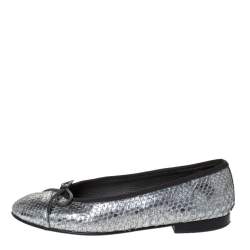 Pre Owned Chanel Metallic Silver Python CC Bow Cap Toe Ballet Flats Size 35.5