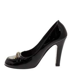 Pre Owned Chanel Black Patent Leather Chain Detail Cap Toe Pumps Size 38.5