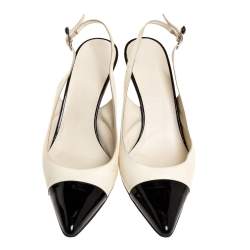 Pre Owned صندل شانيل فتحة كعب مقدمة مدببة جلد أسود / أبيض مقاس 41.5