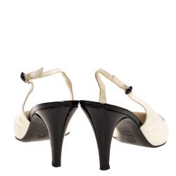 Pre Owned صندل شانيل فتحة كعب مقدمة مدببة جلد أسود / أبيض مقاس 41.5