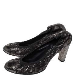 Pre Owned حذاء كعب عالي شانيل مجعد مقدمة فضية جلد مزخرف فضي و أسود مقاس 37