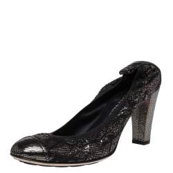 Pre Owned حذاء كعب عالي شانيل مجعد مقدمة فضية جلد مزخرف فضي و أسود مقاس 37