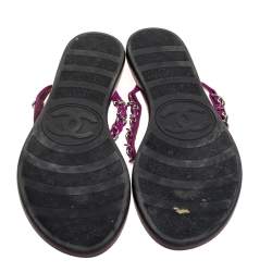 Pre Owned Chanel Purple Suede Chain Link Thong Sandals Size 40.5