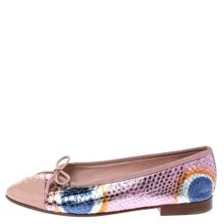مملوكة مسبقًا Chanel Metallic Multicolor Python CC Bow Cap Toe Ballet Flats Size 36