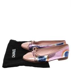 مملوكة مسبقًا Chanel Metallic Multicolor Python CC Bow Cap Toe Ballet Flats Size 36
