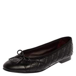 Chanel Black Quilted Leather CC Bow Cap Toe Ballet Flats Size 38.5 Chanel
