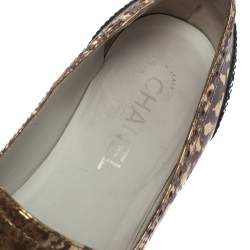 مملوكة مسبقًا Chanel Metallic Gold And Black Patent Brogue Leather Slip On Oxford Size 39